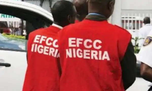 EFCC Detains 16 Kwara LG Chairmen Over Misappropriation Of Public Funds (Photo)